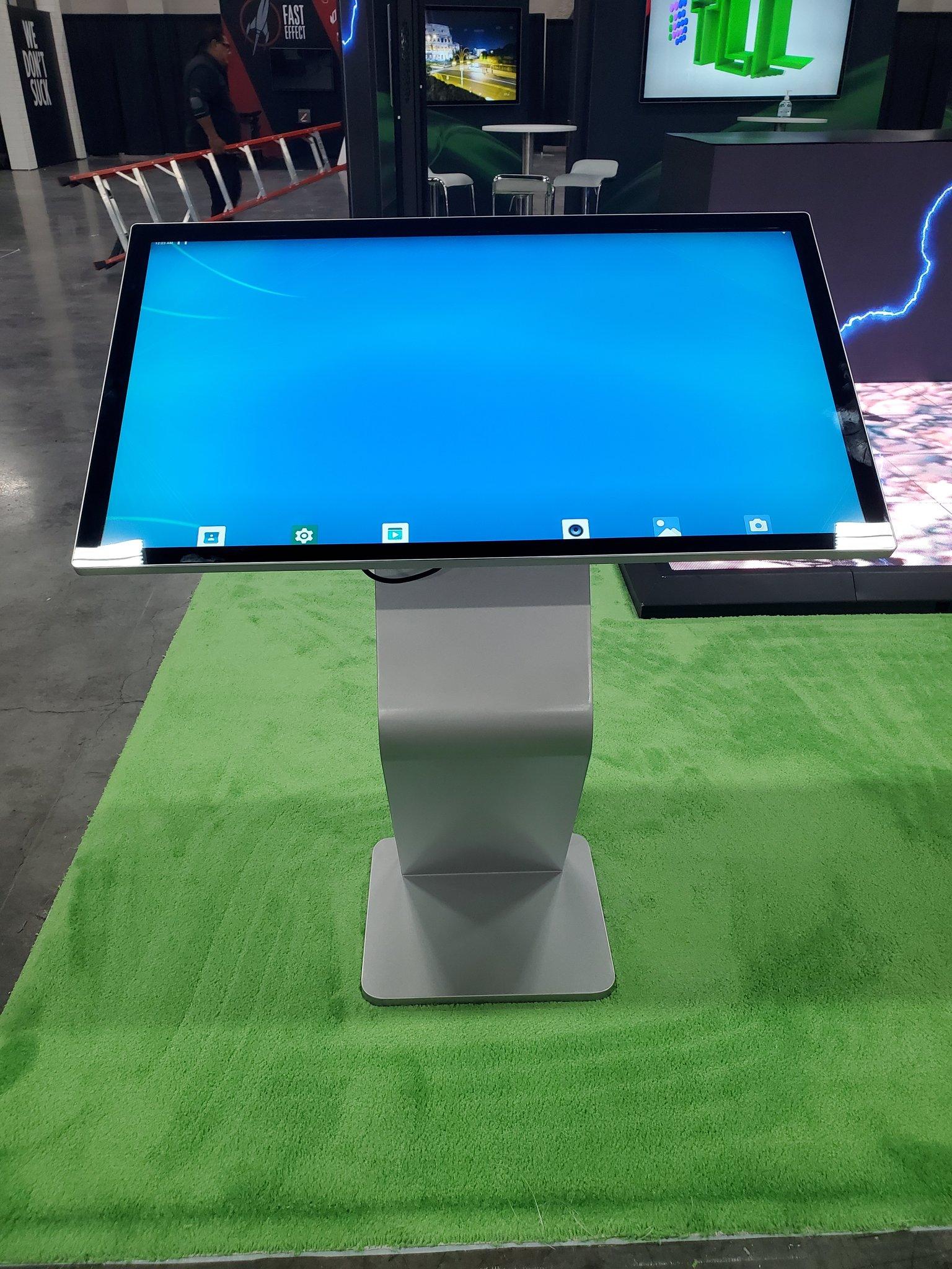 Touchscreens & Interactive Displays for events and trade shows